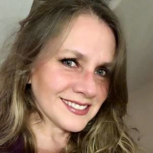 Meet your Posher, Adriana